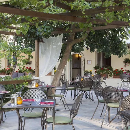 Santo Stefano Hotel